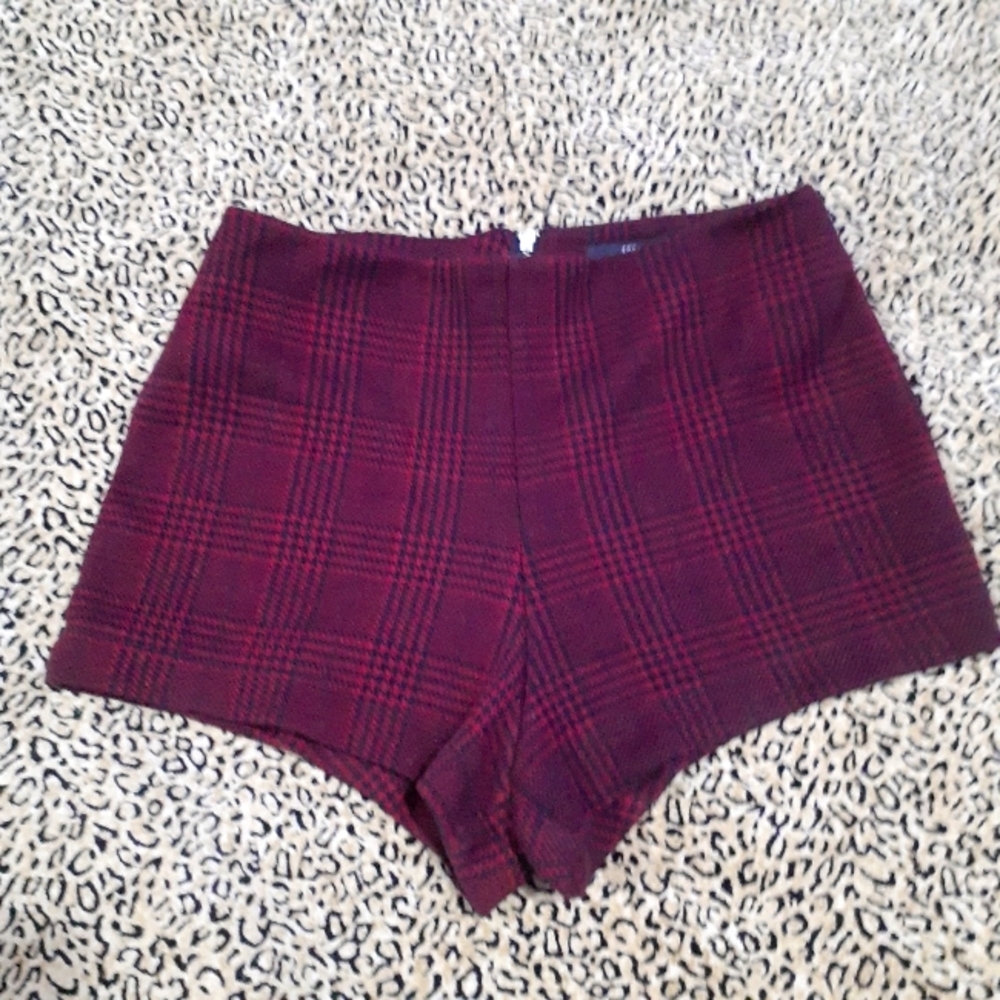 💖BUY 1 GET 1 FREE💖Plaid and Houndstooth High Waisted Shorts XS